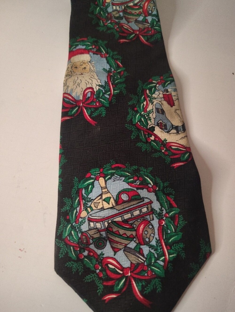 VTG Santa Claus Christmas Tie 100% Silk